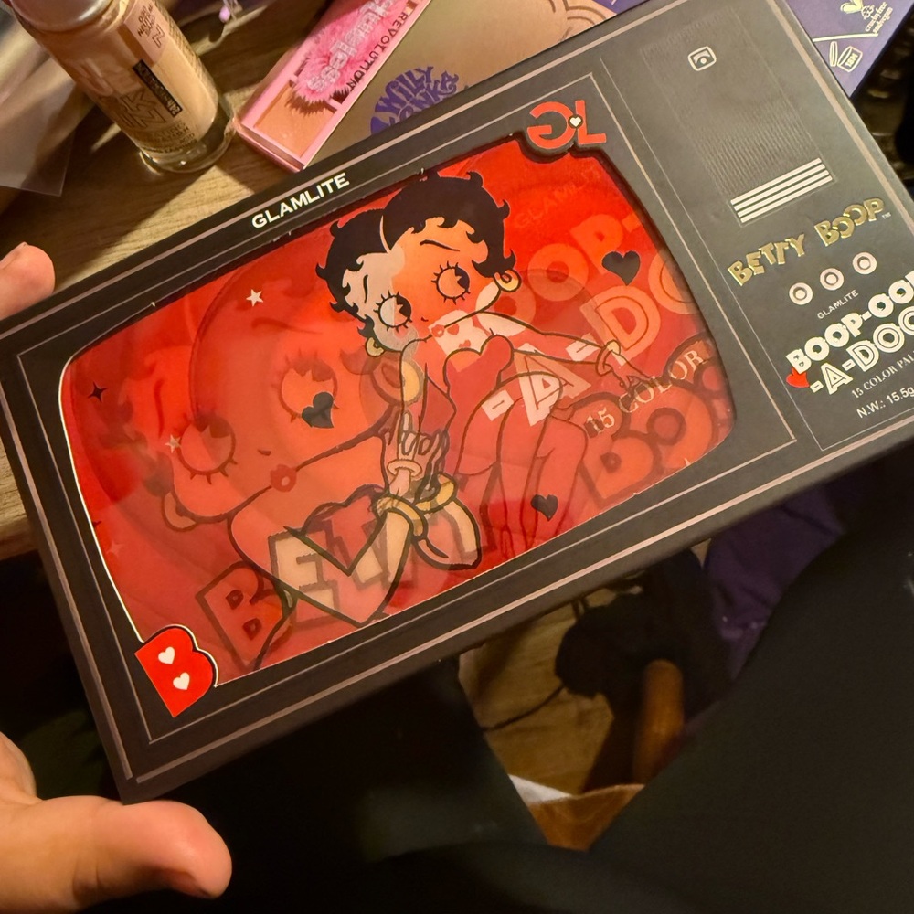 Betty Boop Red and Black Eyeshadow Palette